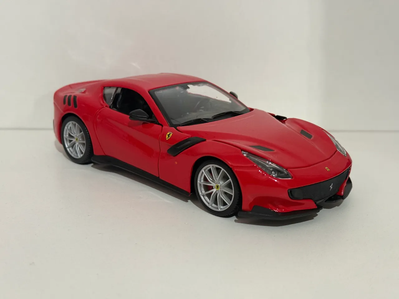 Miniatura Ferrari F430 1/24 Maisto - Hobbies e coleções - Jardim