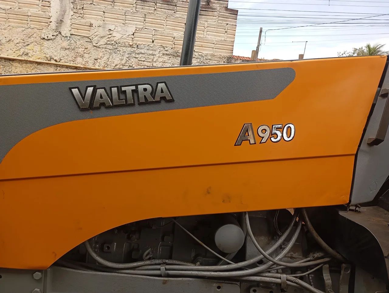 Vendo trator Valtra A 95 