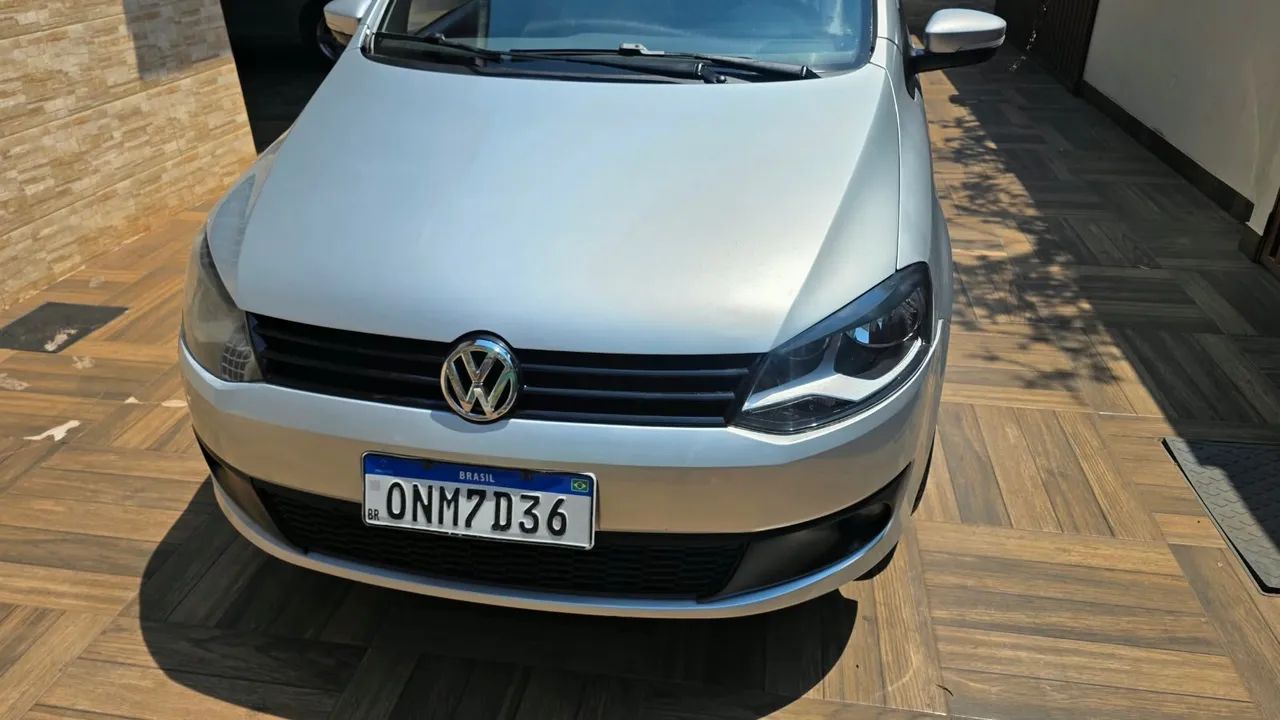 Volkswagen Fox 1.6 MI TOTAL FLEX 8V 5P 2014