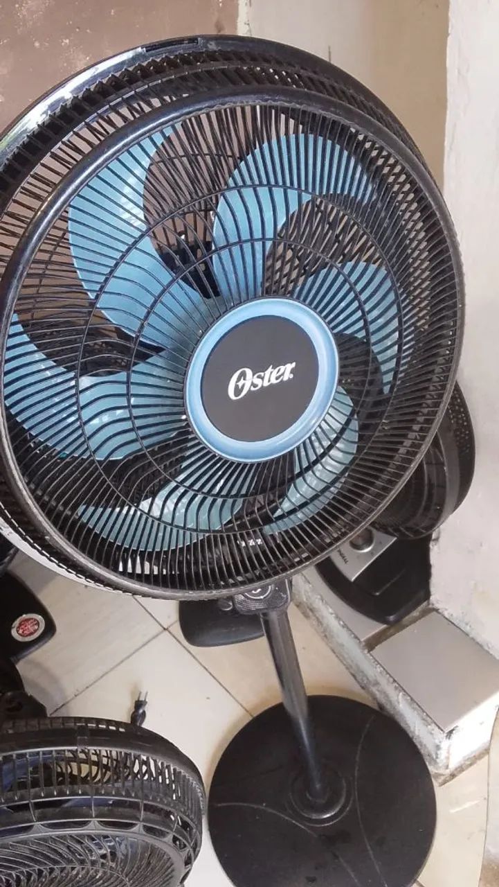 ventilador grande Oster de coluna  - Foto 2
