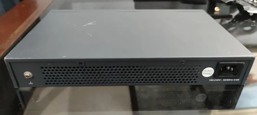 Switch Gigabit de 24 portas TP-Link TL-SG1024D - Foto 4