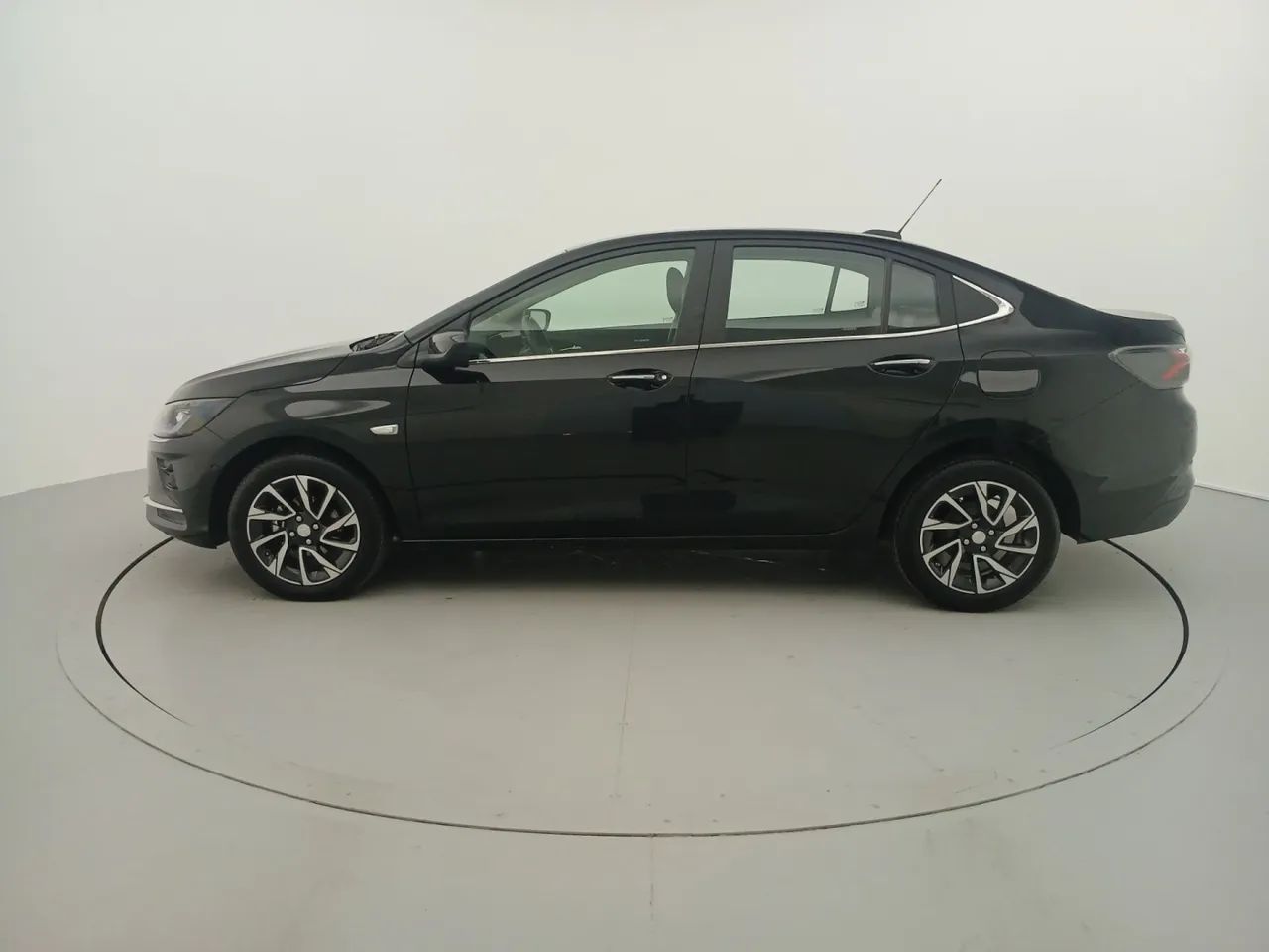 Chevrolet Onix Sedan Plus Premier 1.0 12V TB Flex Aut. 4P, foto 2 de 18