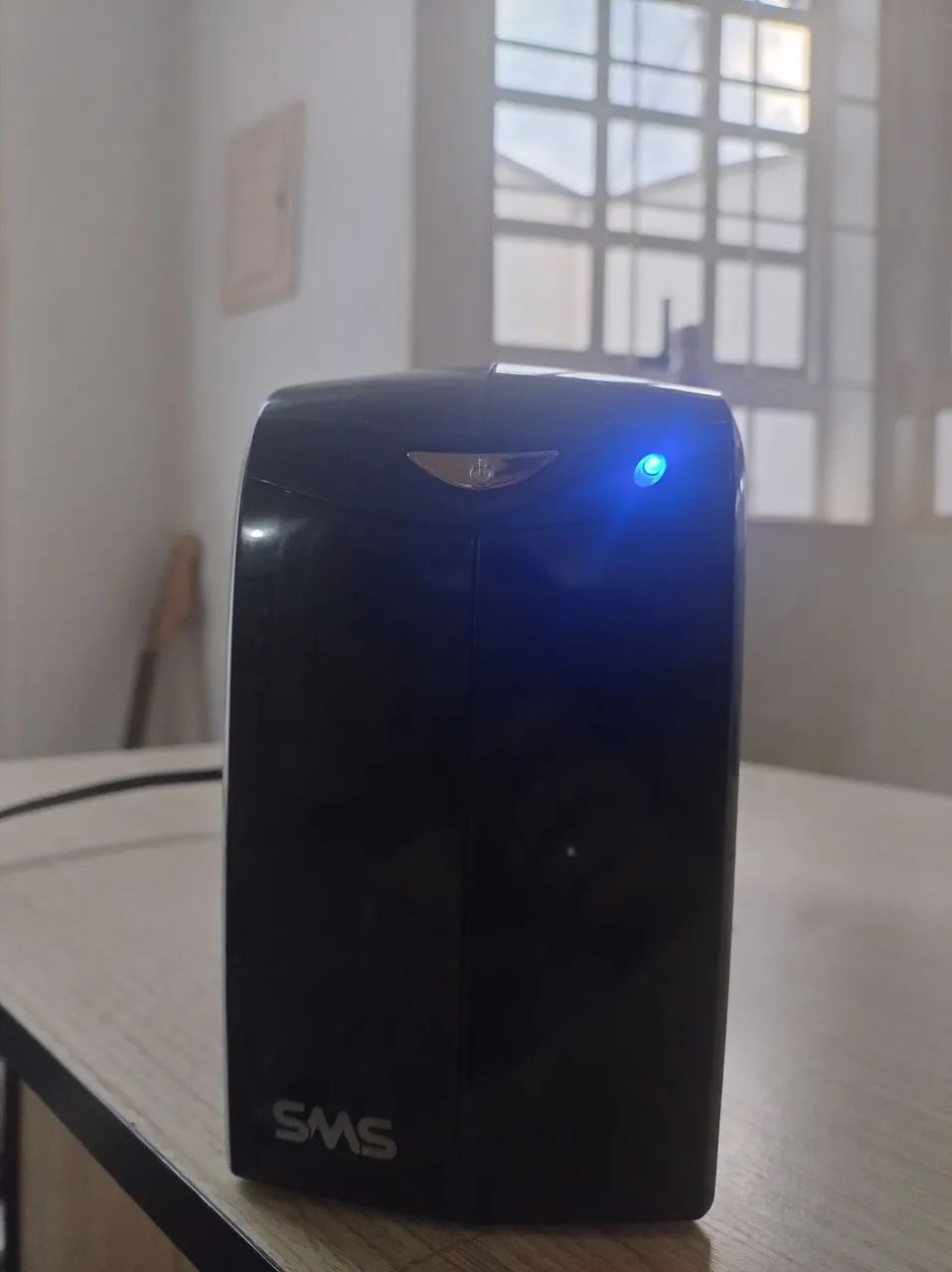 Nobreak SMS 600VA Bivolt - Funcionando Perfeitamente - Foto 4
