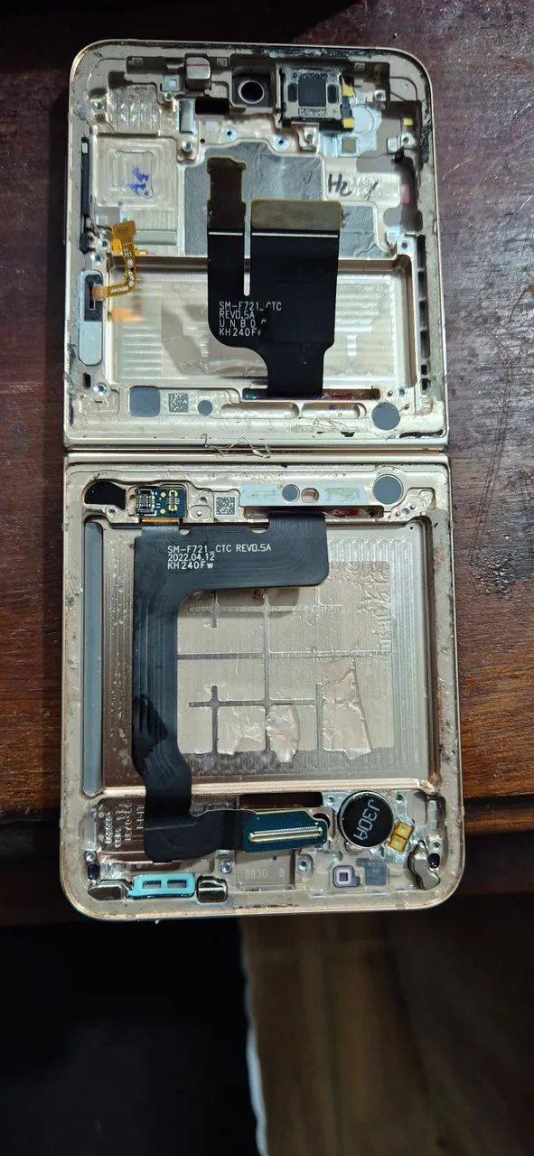 Aro galaxy Z flip 4  - Foto 2