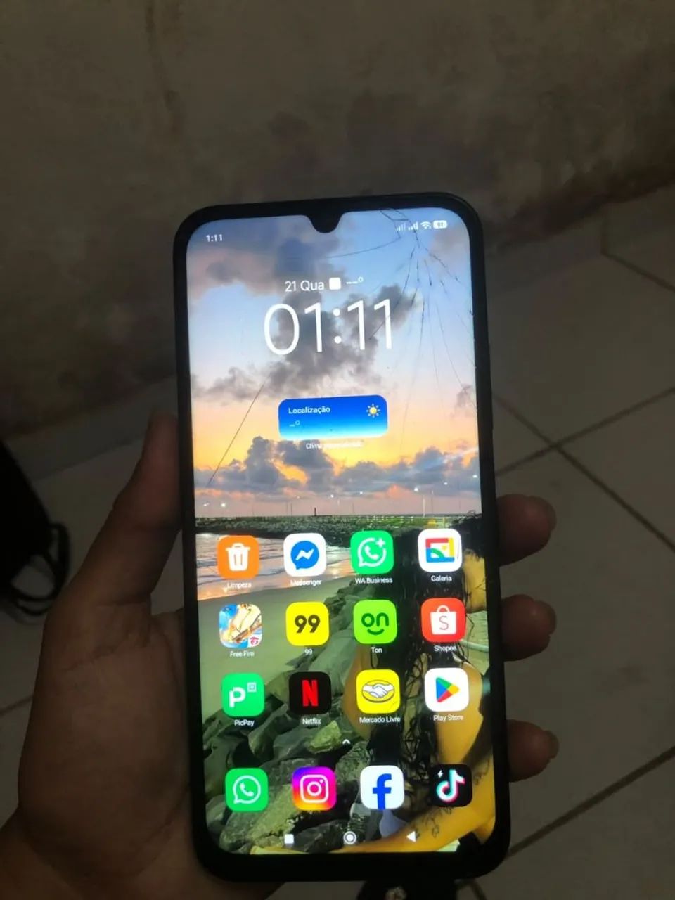 Celular 15C venda ou troca 
