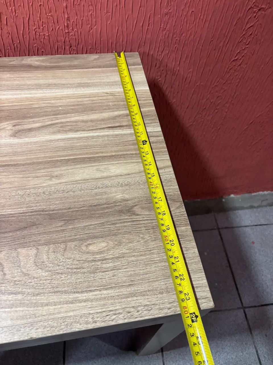 Mesa de madeira 1,80cm x 0,60 - Foto 2