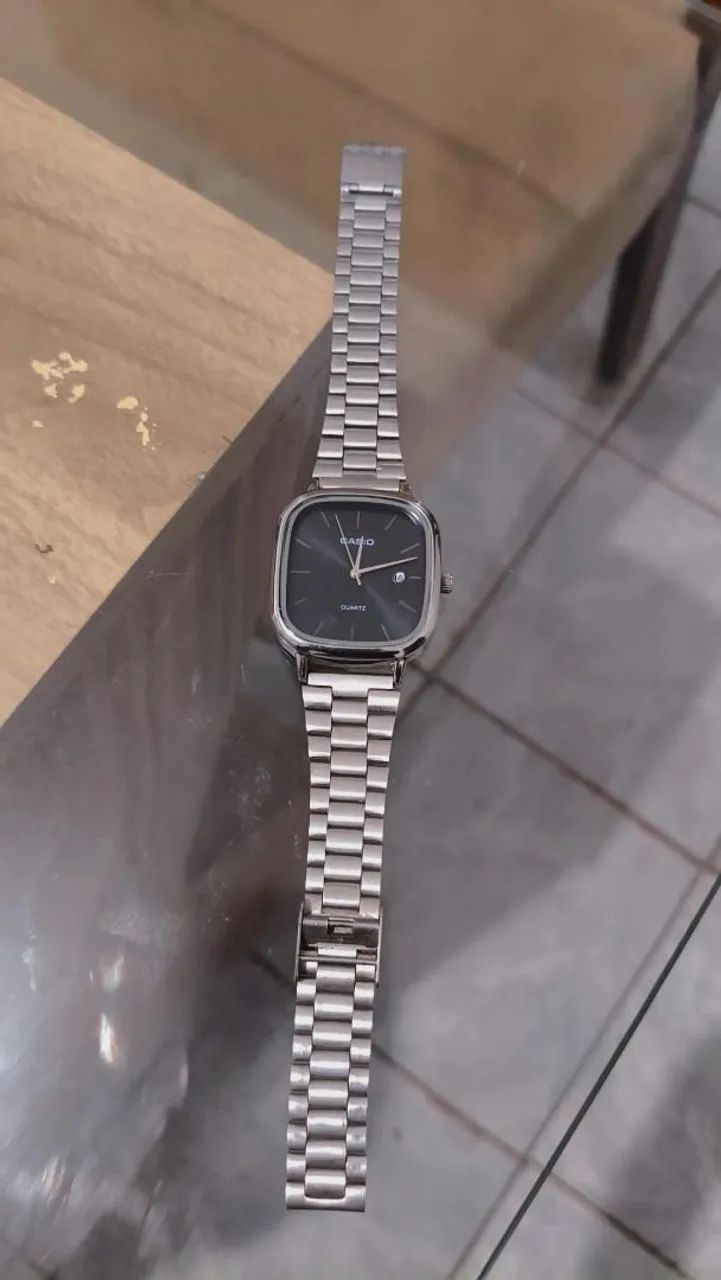 Relógio Casio vintage prata ?