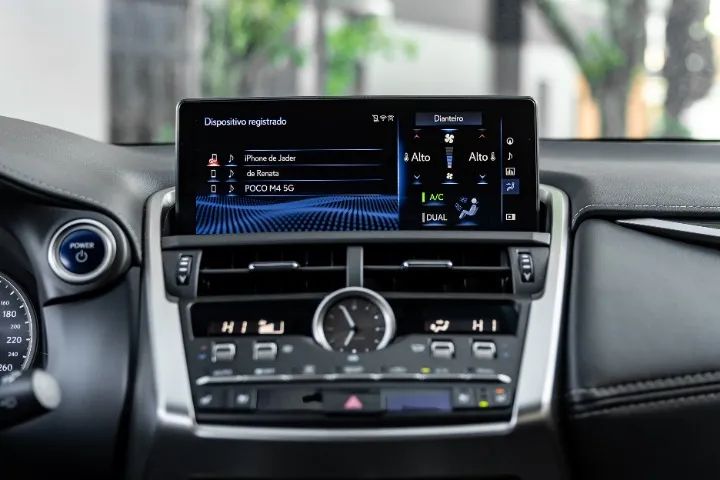 Lexus NX-300 H Luxury 2.5 16V Aut., foto 12 de 20