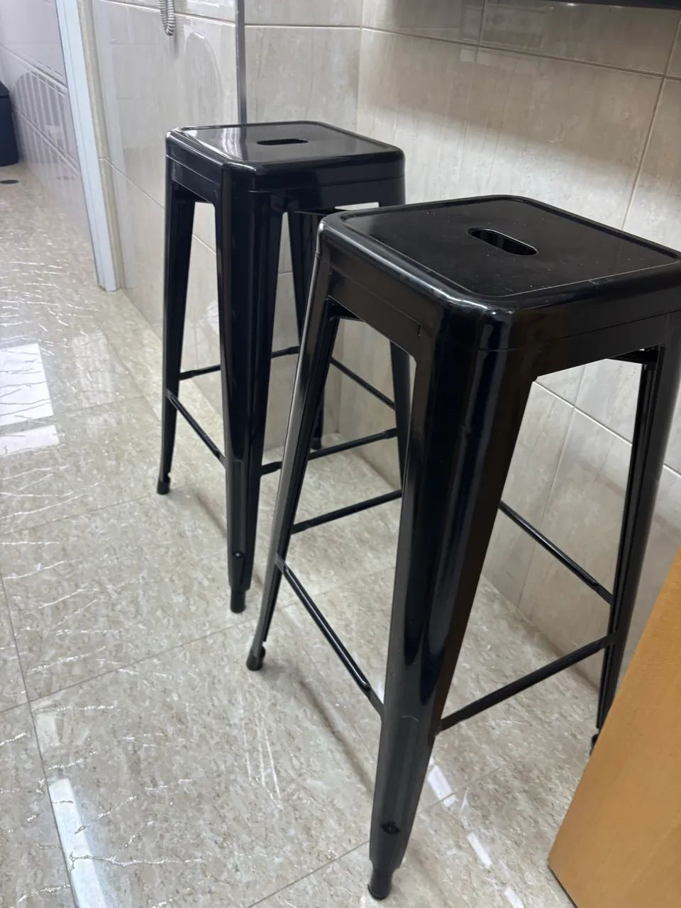 2 Banquetas em alumínio  - Foto 2