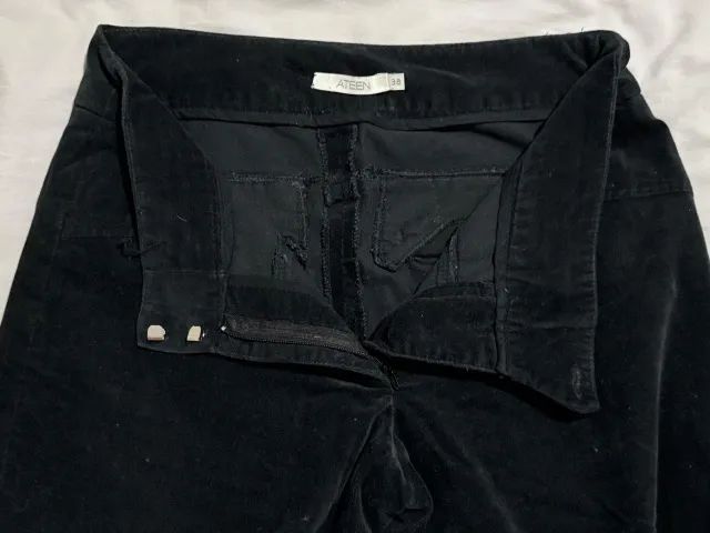 Calça de veludo preta "ATEEN" - Foto 4