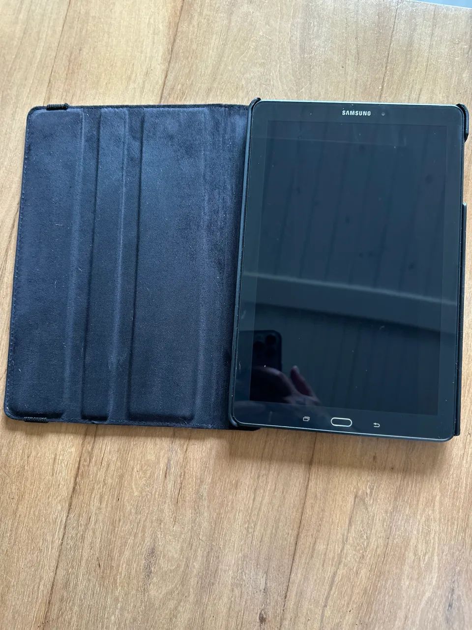 Samsung Galaxy Tab A 10.1 com S Pen + Capa - 16 GB