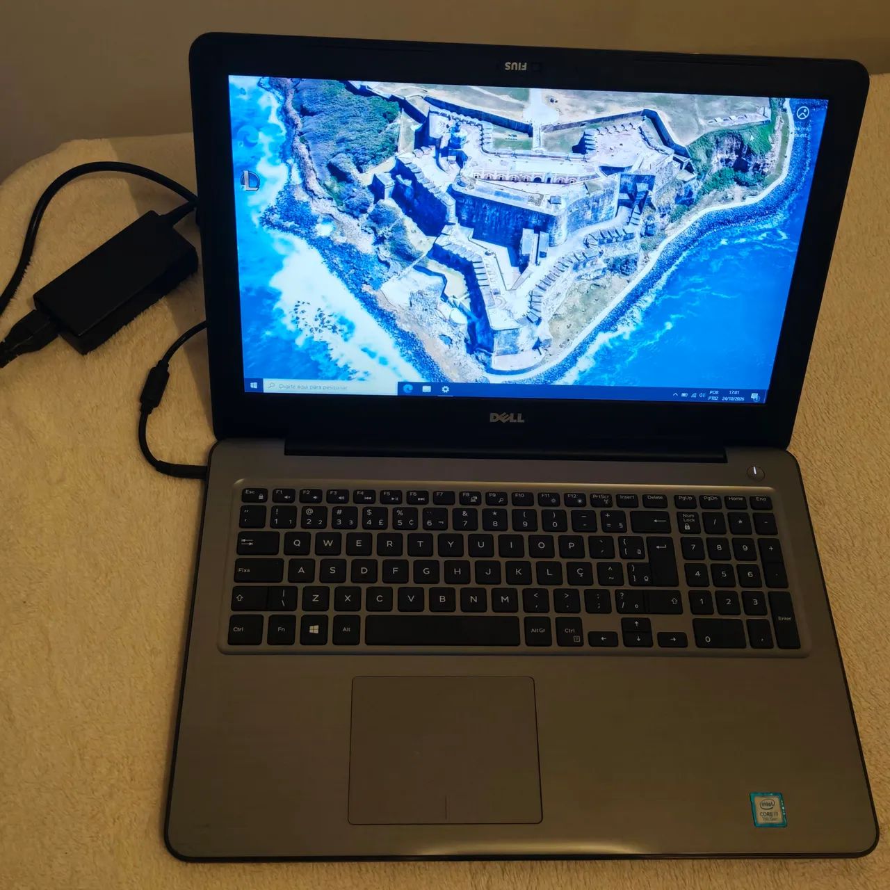 Notebook Dell Inspiron 15 Core i7, SSD 480 GB e Radeon dedicada