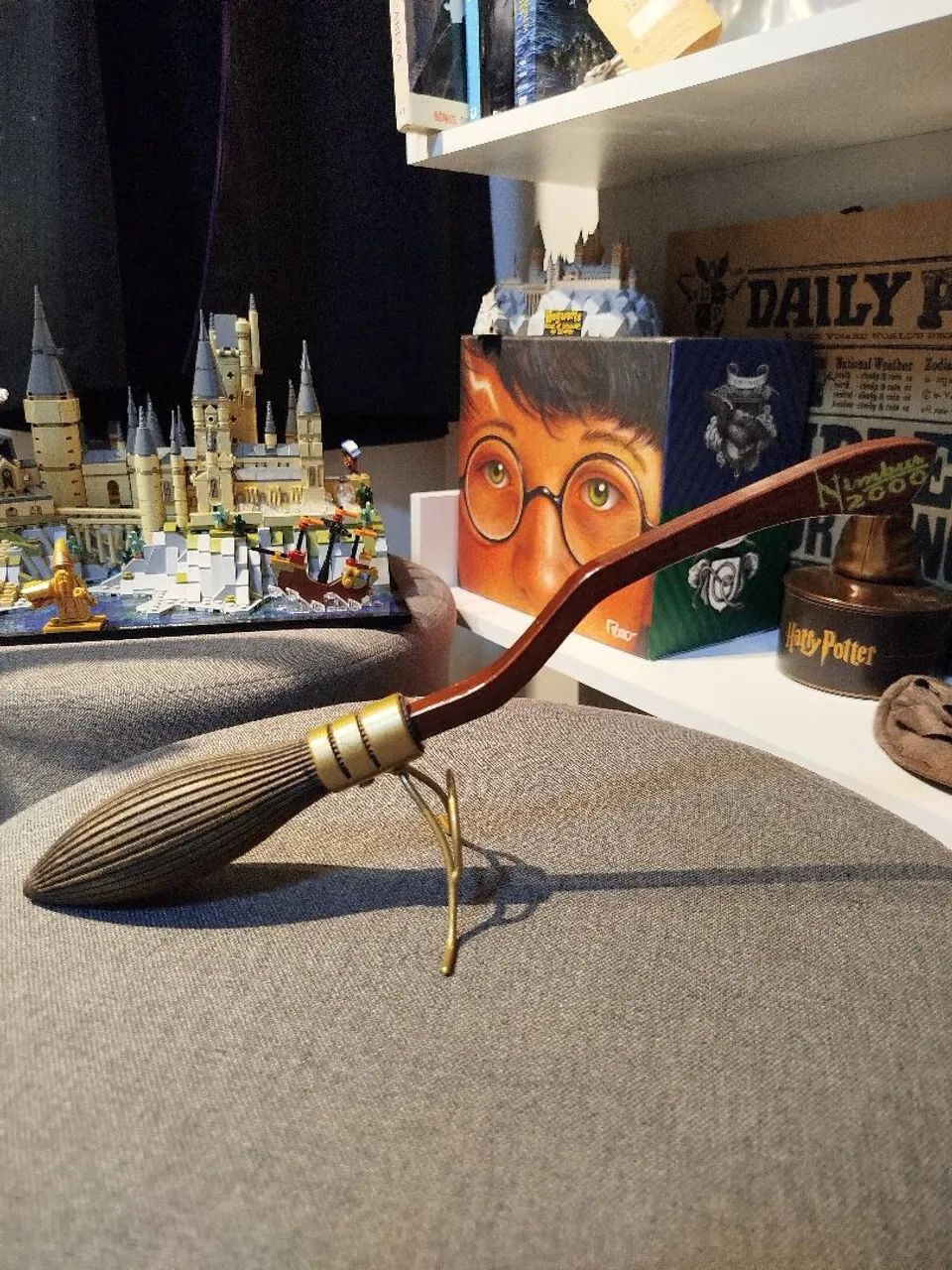 Harry Potter- vassoura Nimbus 2000