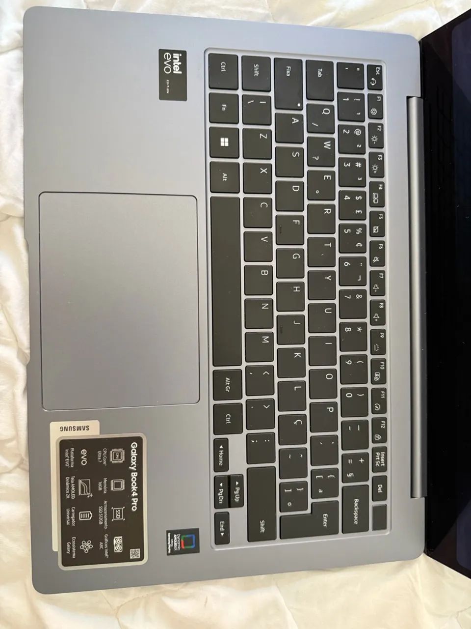 SAMSUNG GALAXY BOOK4 PRO