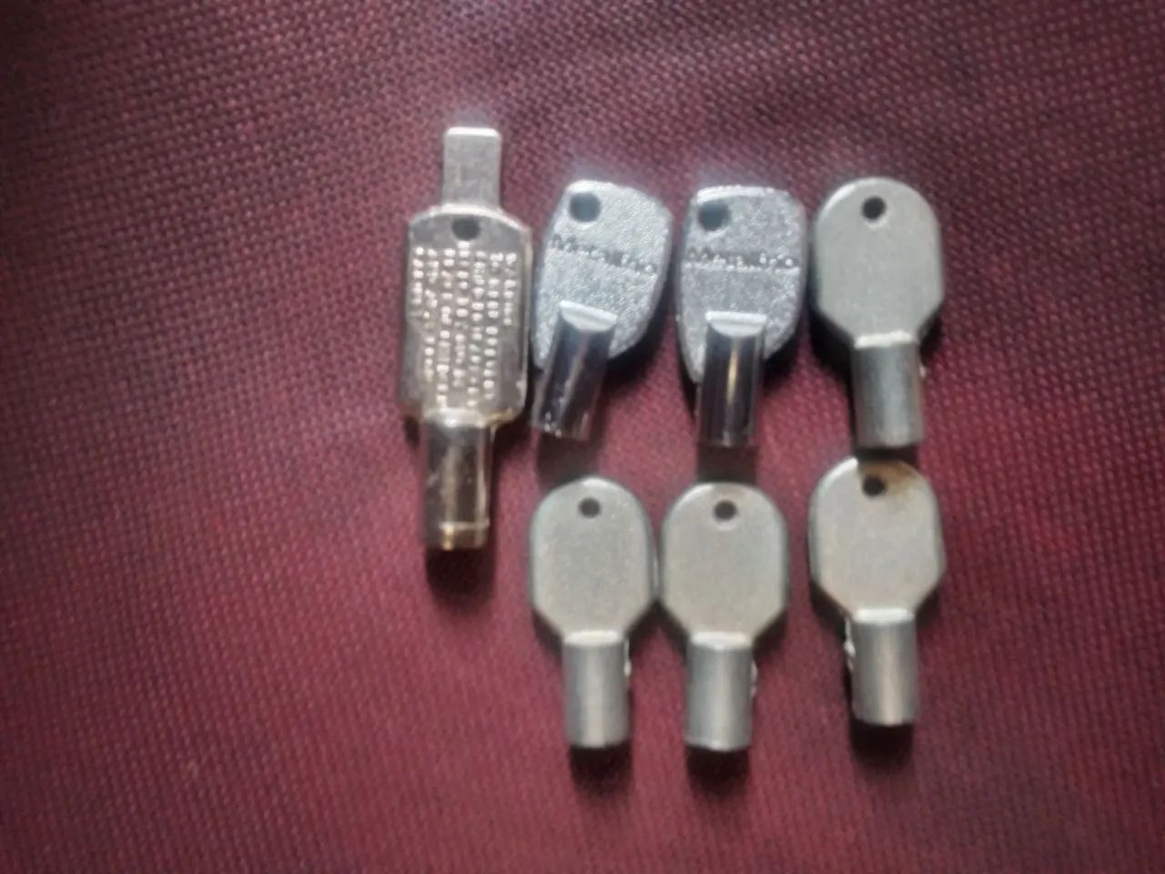 Lote com 7 chaves para freezer e geladeira  - Foto 2