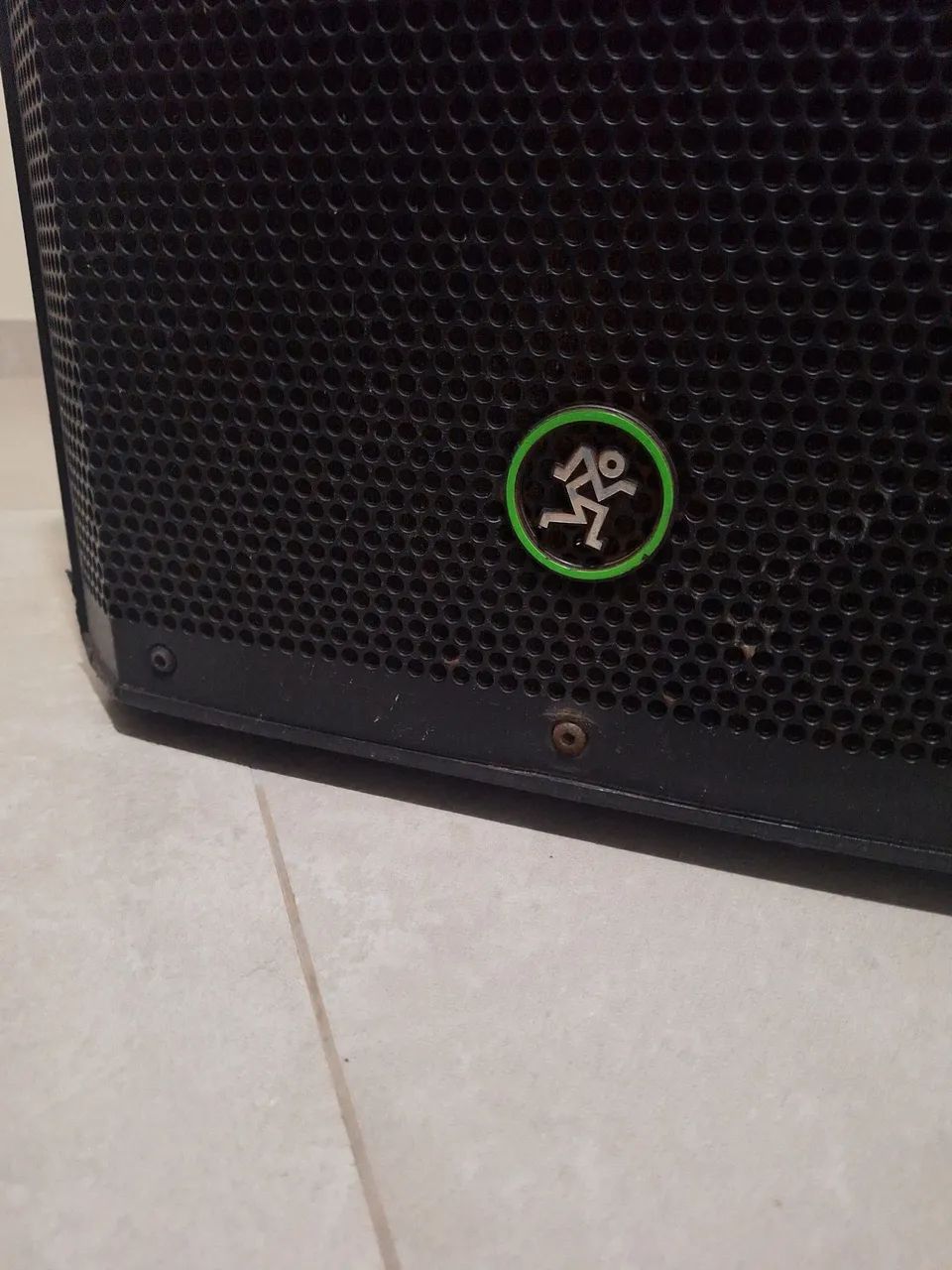 Caixa ativa mackie thrash 15 polegadas 1300 watts  - Foto 5
