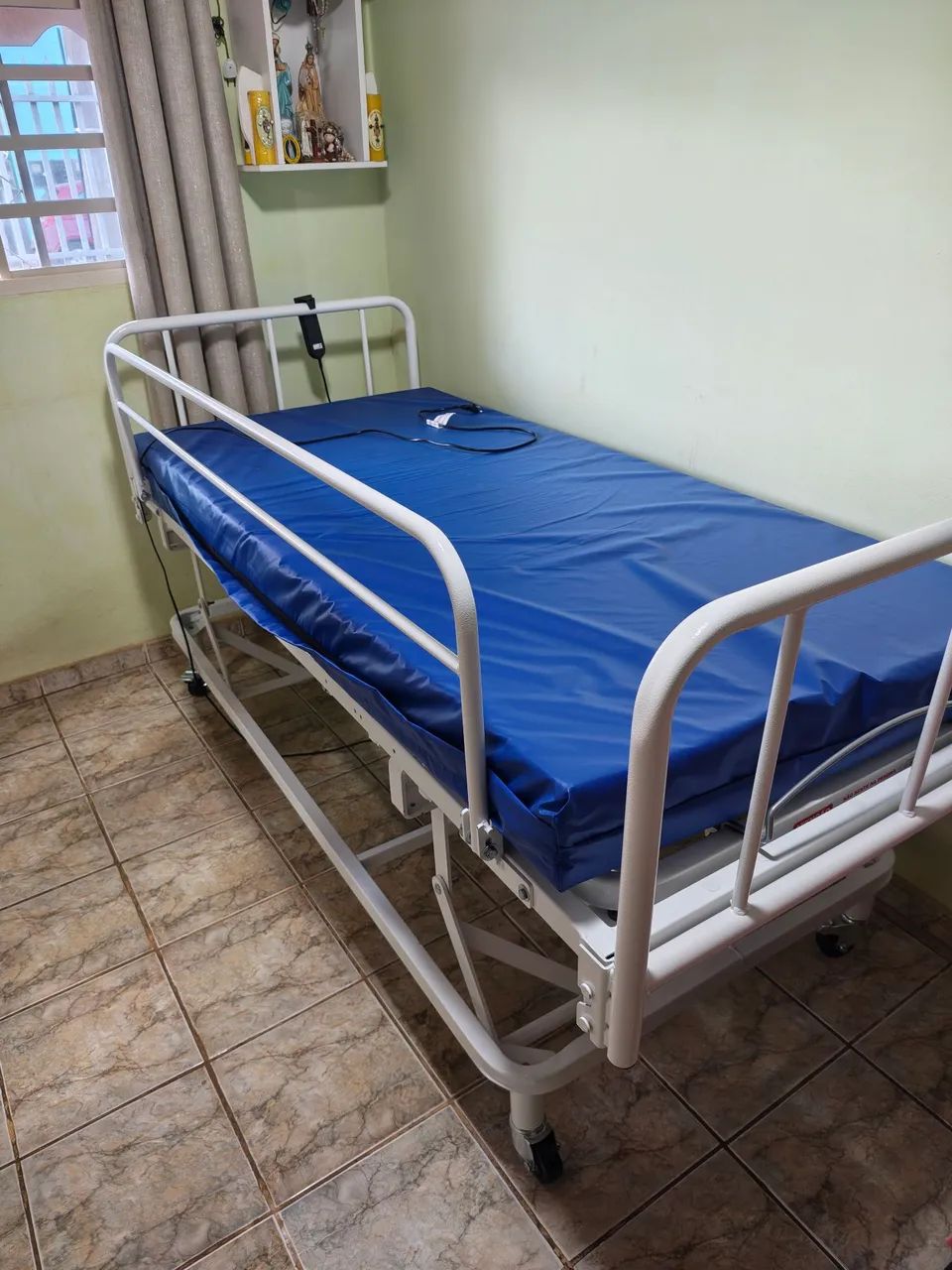 Cama hospitalar motorizada PILATI