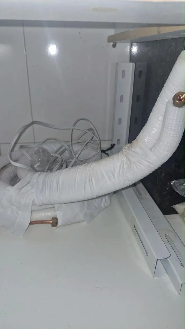 Ar condicionado 12000 Btus novo com documentos  - Foto 2