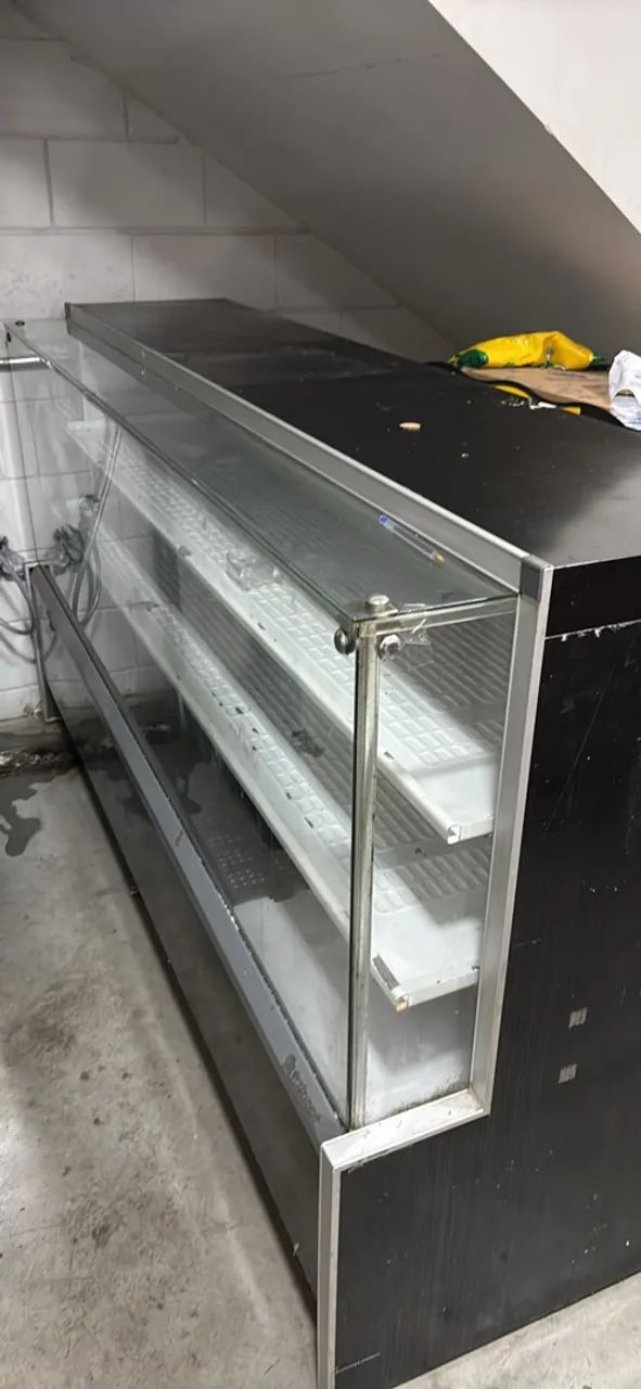 Expositor refrigerador em ótimo estado de conservação  - Foto 2