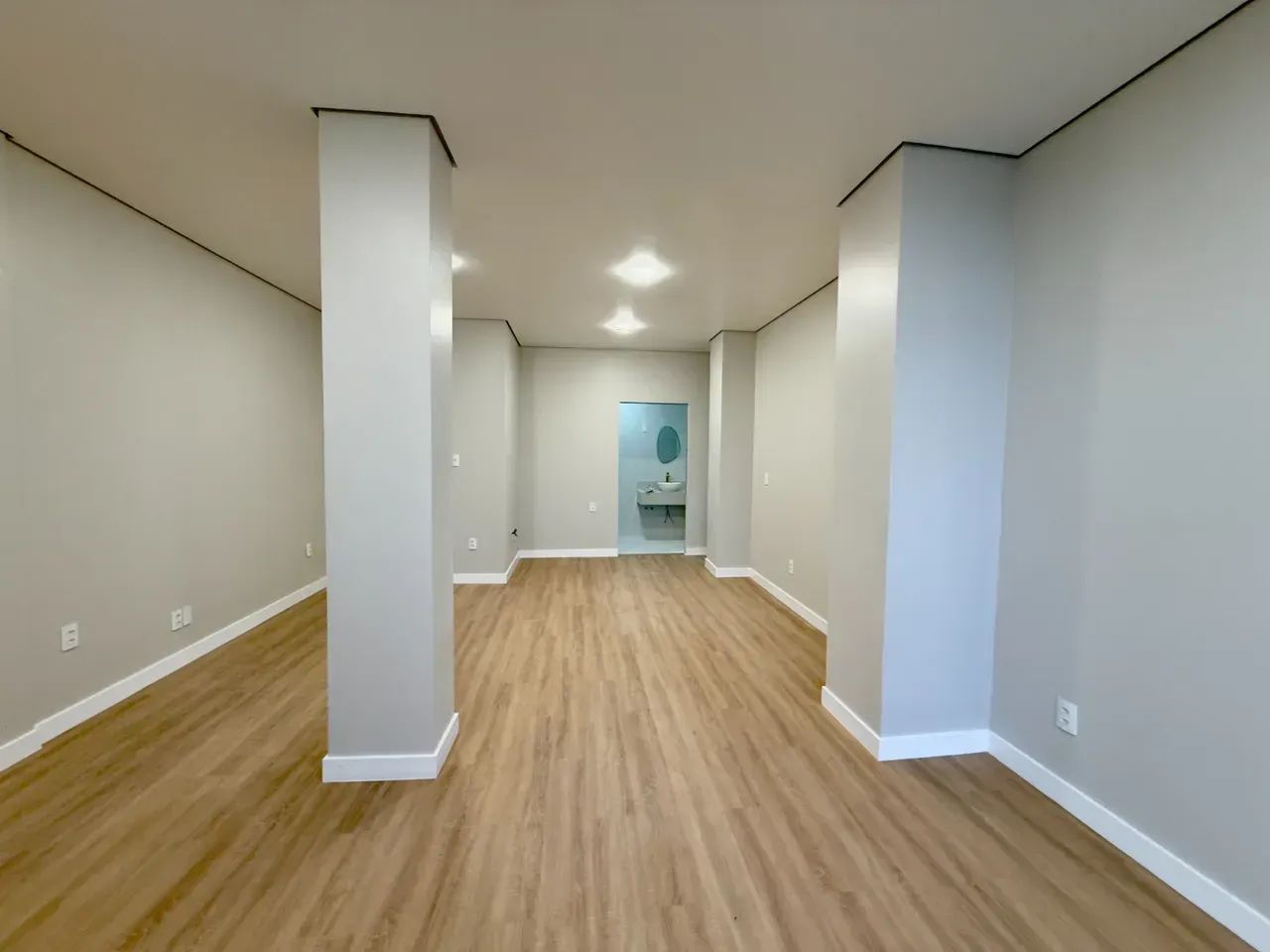 Sala comercial nova de 35m² para locação - Cidade Alta, Araranguá - Foto 4
