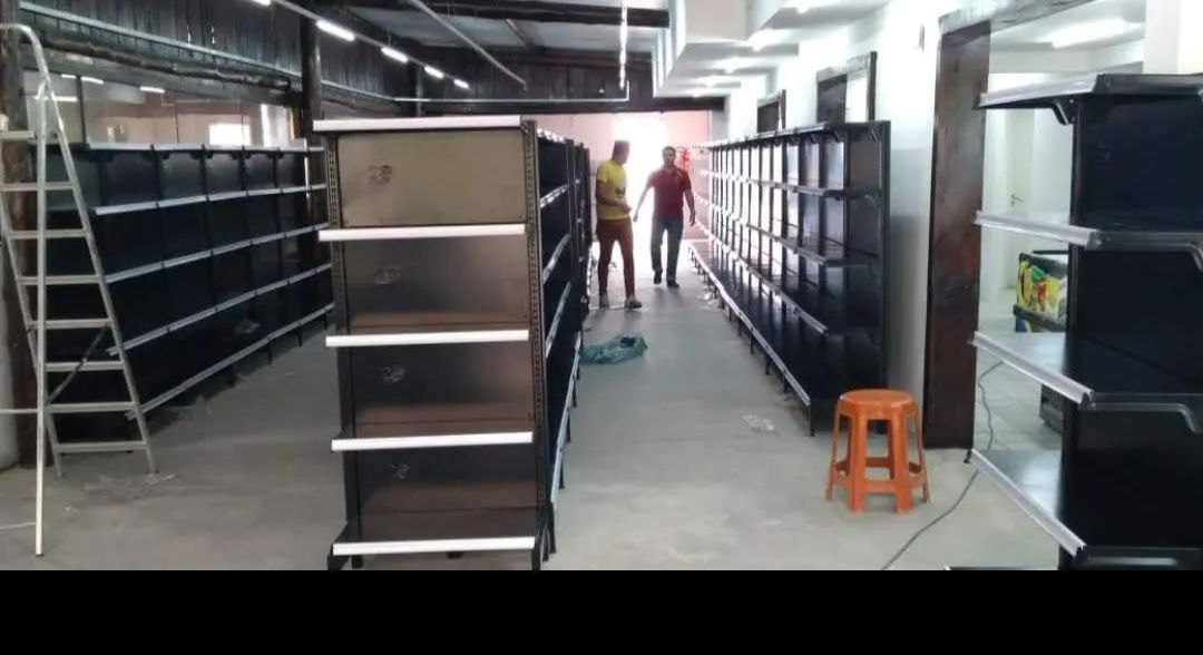 Gôndolas Prateleira de aço de parede e central para lojas em até 10x sem juros  - Foto 3
