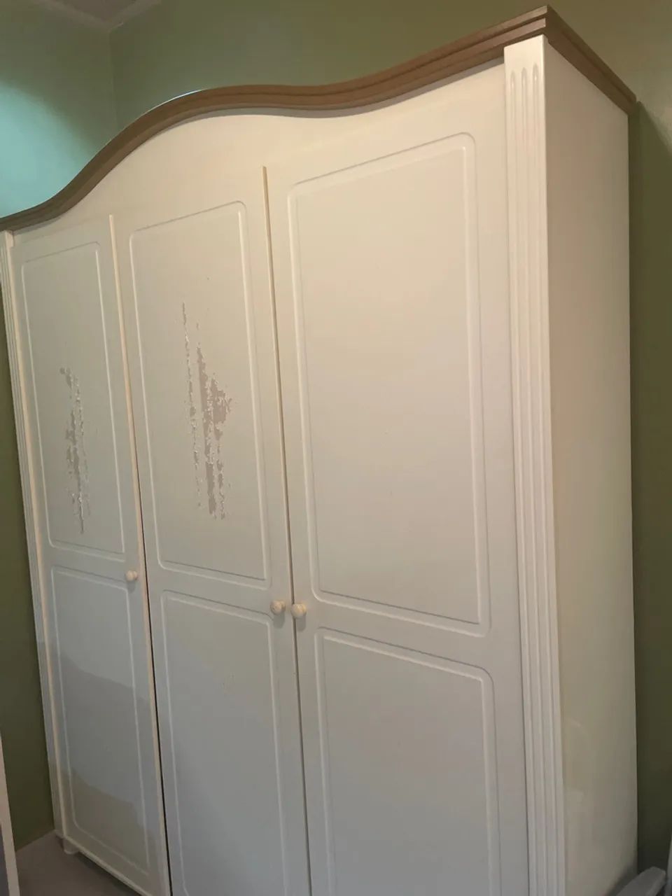 GUARDA-ROUPA BENOLIEL MDF
