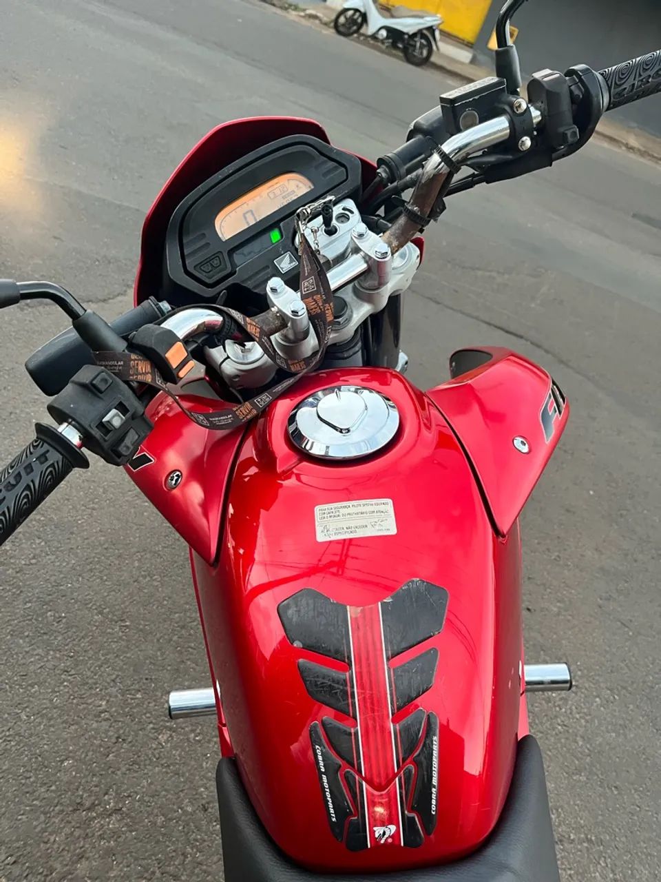 Honda Falcon 400i 2013  - Foto 4