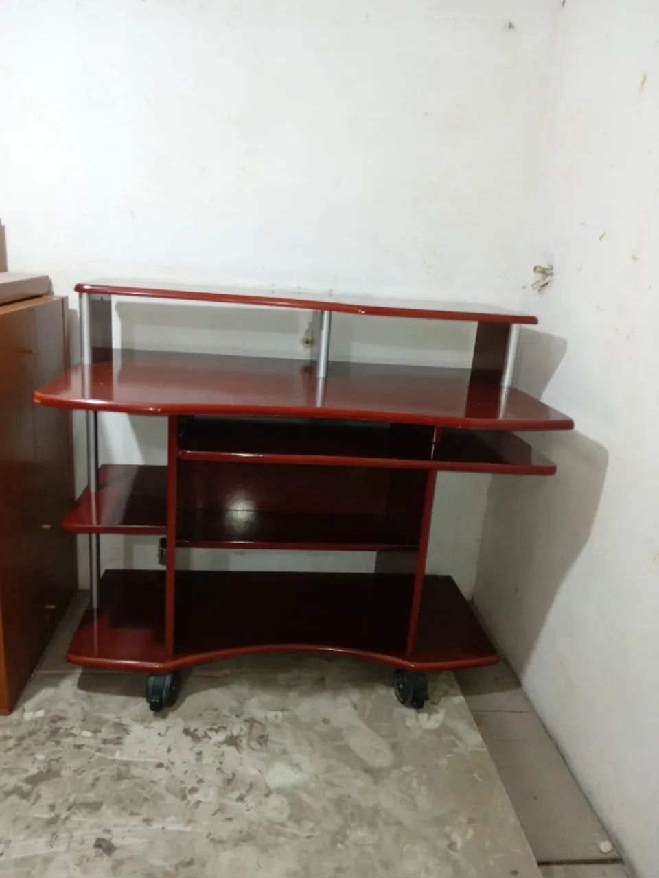 Mesinha de computador mogno - Foto 4