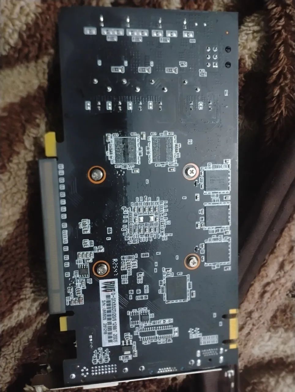 GTX 550 2g ram
