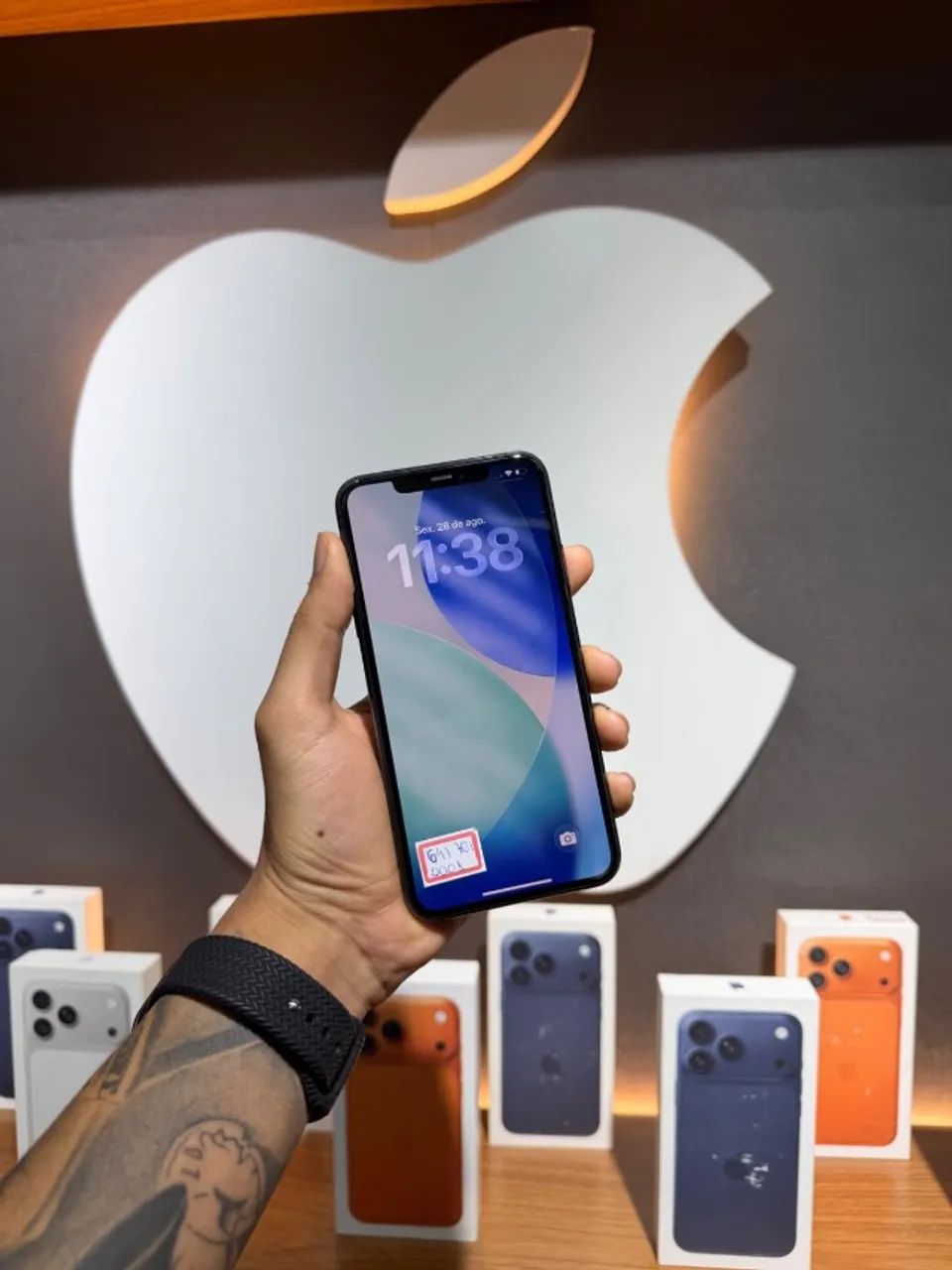 ? iPhone 11 Pro Max 64GB | PRO MAX POR R$ 1.399 - Foto 2