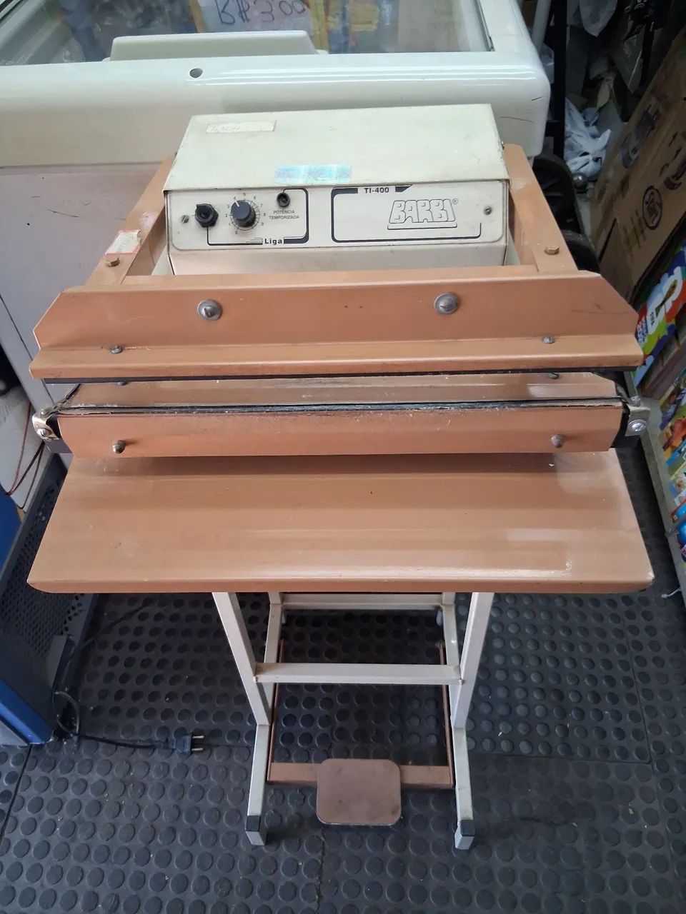 Seladora Barbi TI 400 40cm