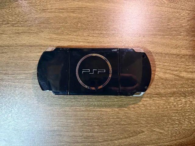 Sony PSP Preto com CASE e JOGOS - Foto 2