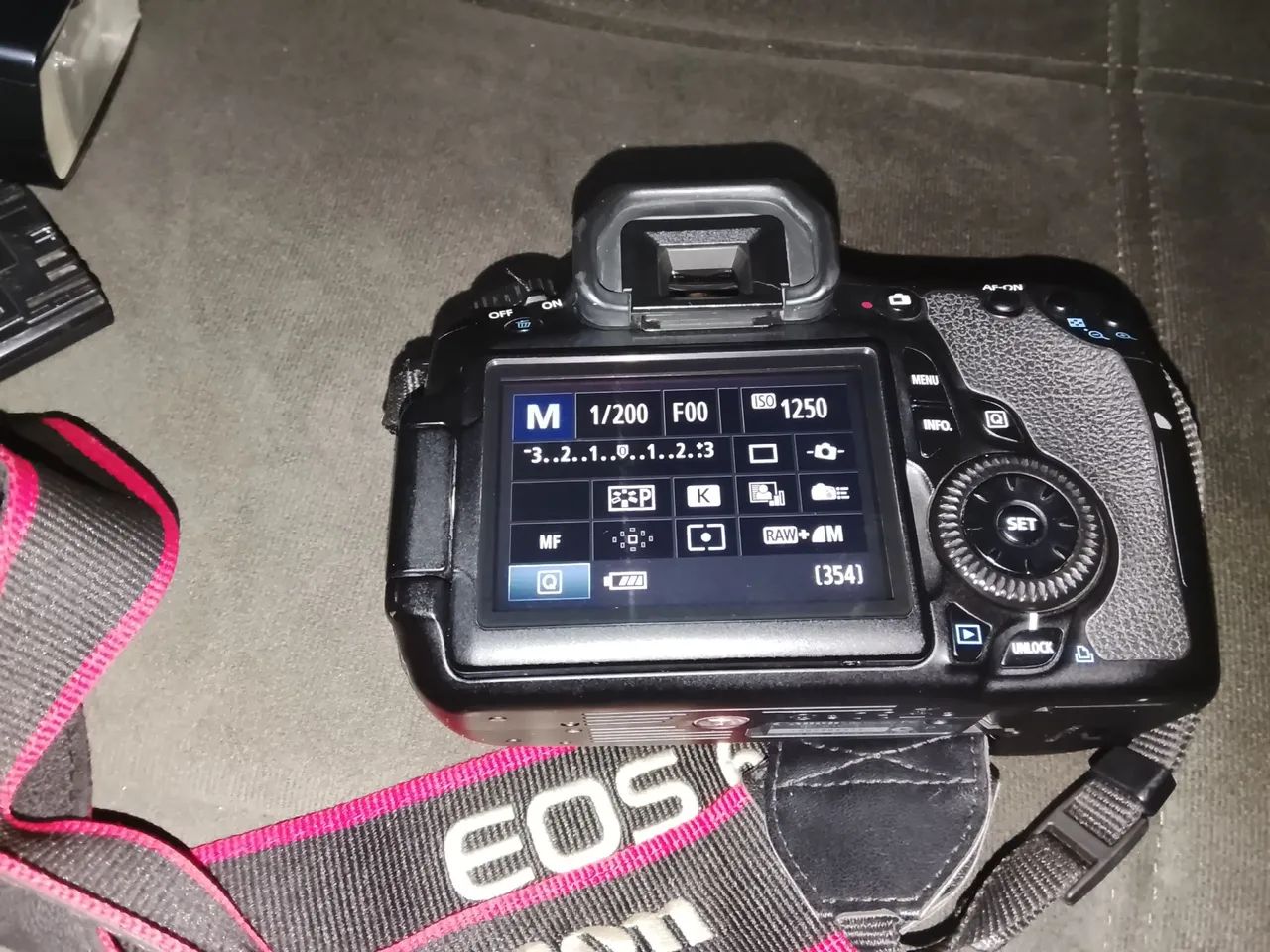 Camera Canon 60D - Foto 4