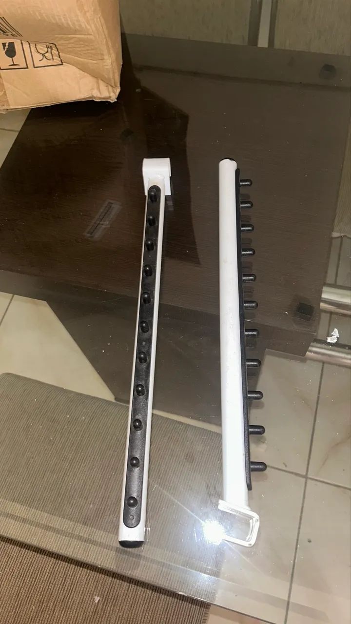 Suporte Expositor com ganchos