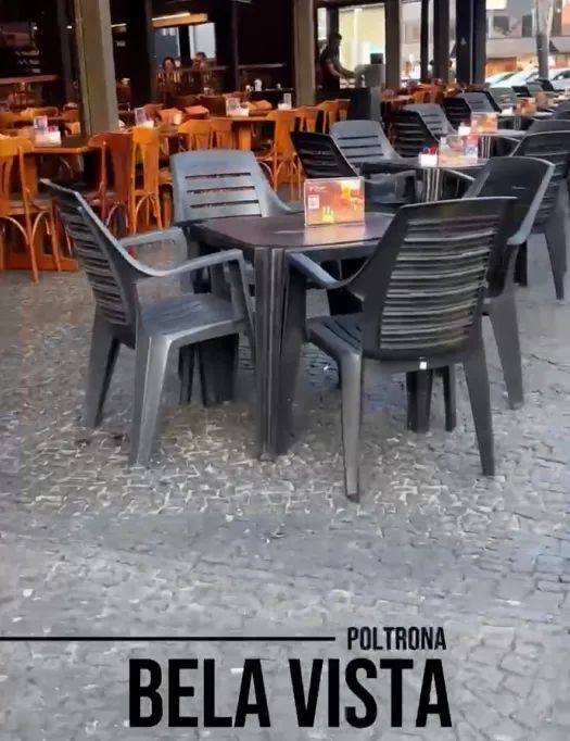 Poltrona plástica resistente e confortável  - Foto 3