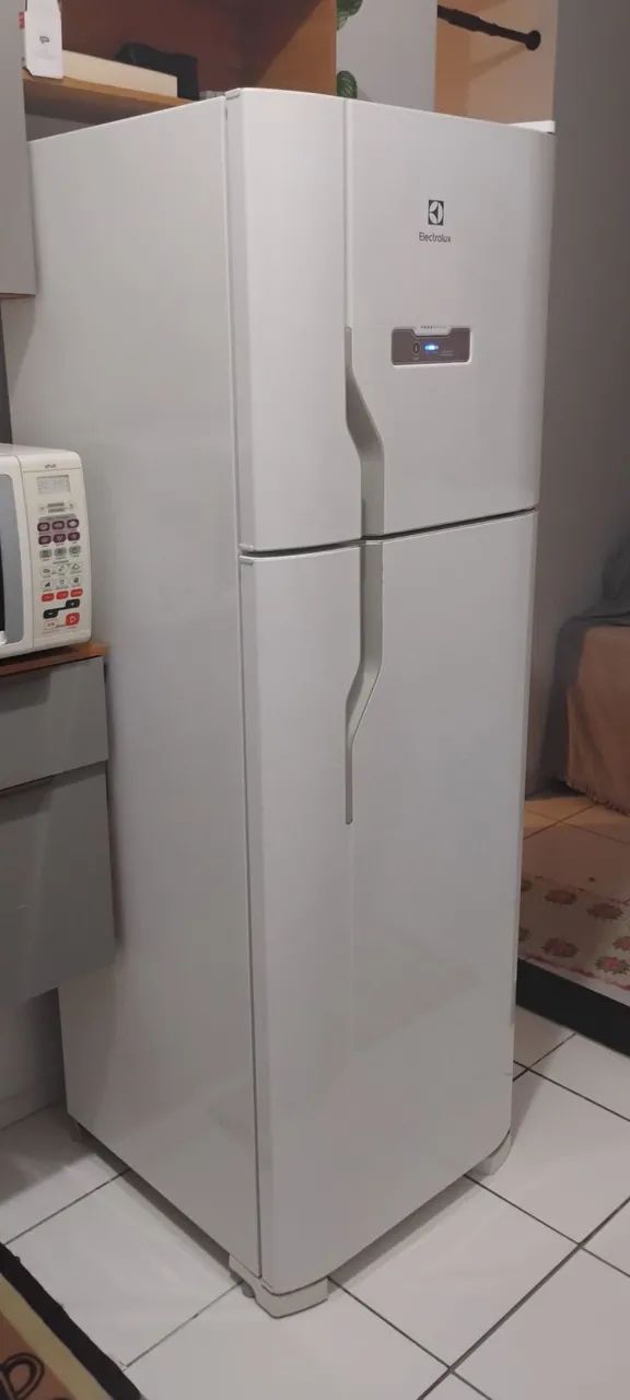 Vendo geladeira 