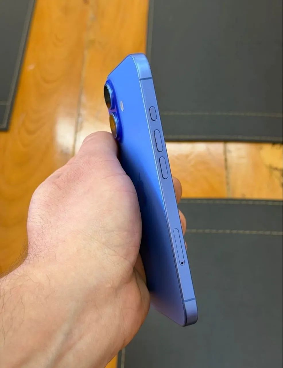 iPhone 16  - Foto 2