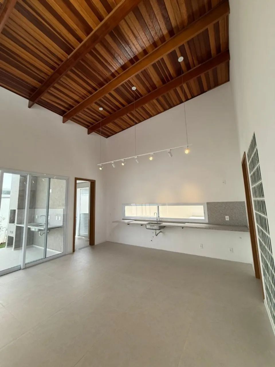 Casa 3 suítes - Res. Ouroville - Foto 3