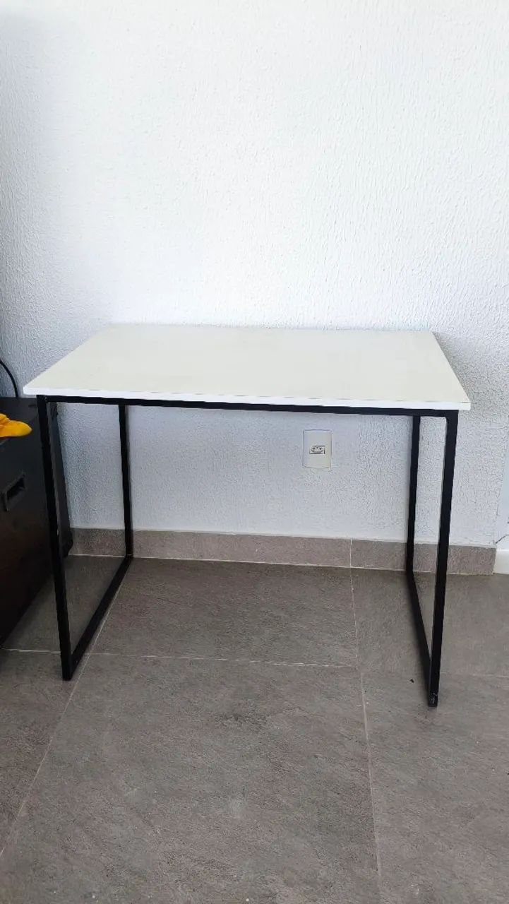 Mesa ou Escrivaninha