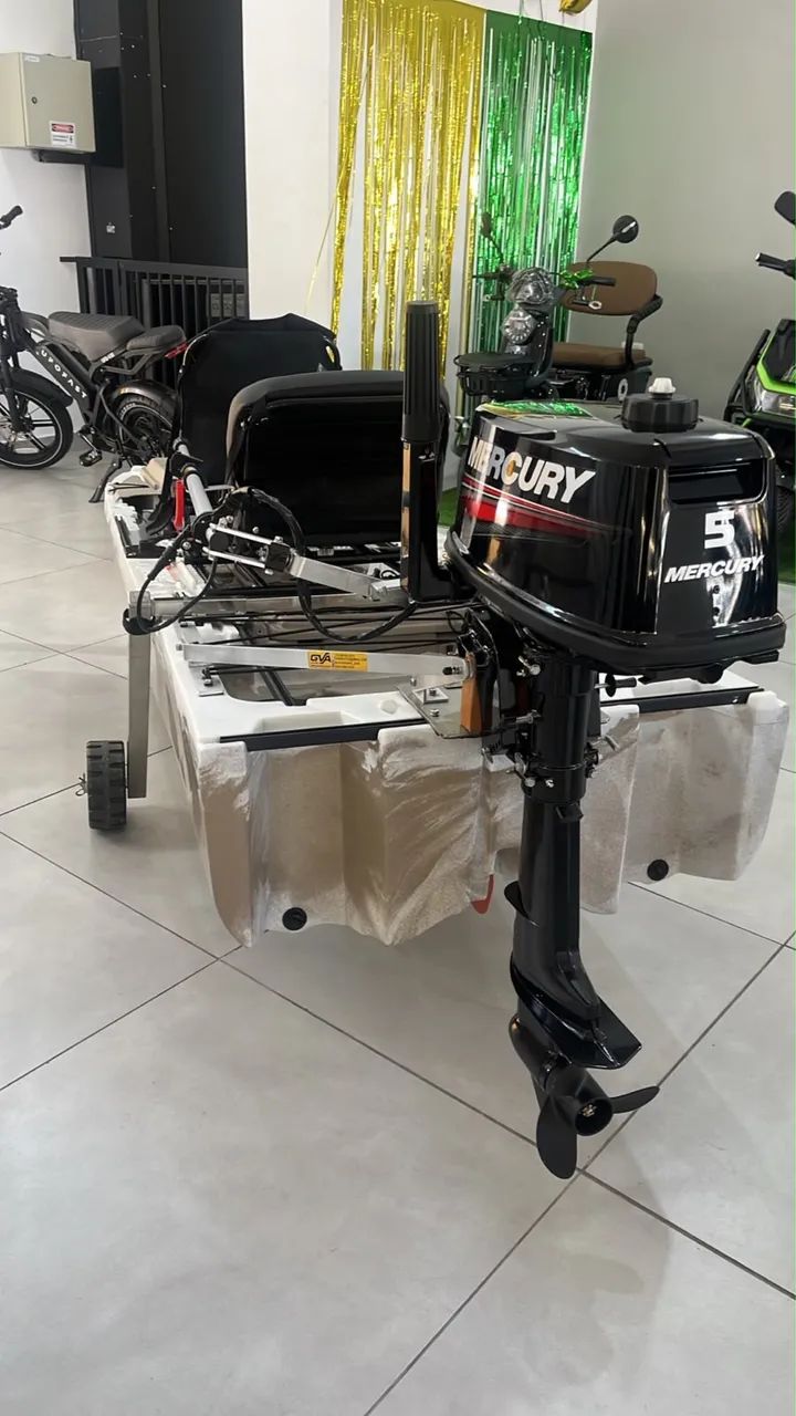 Caiaque Ark1290 com Motor Mercury 5HP - Foto 5