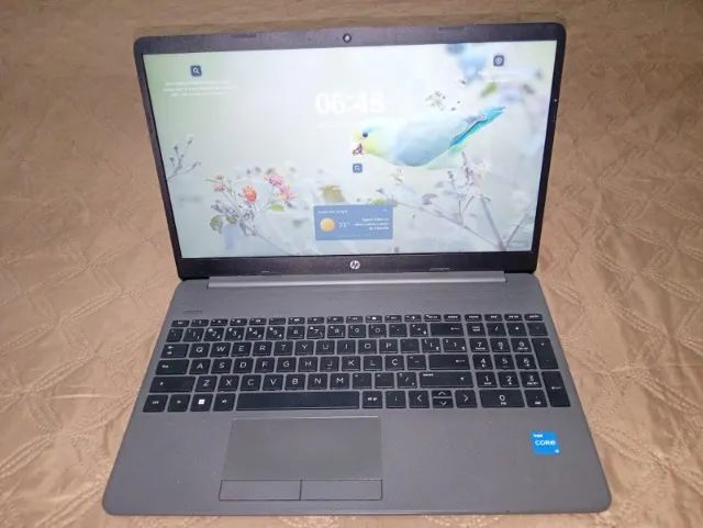 notebook  HP 256 GB   8 de RAM  intel i3