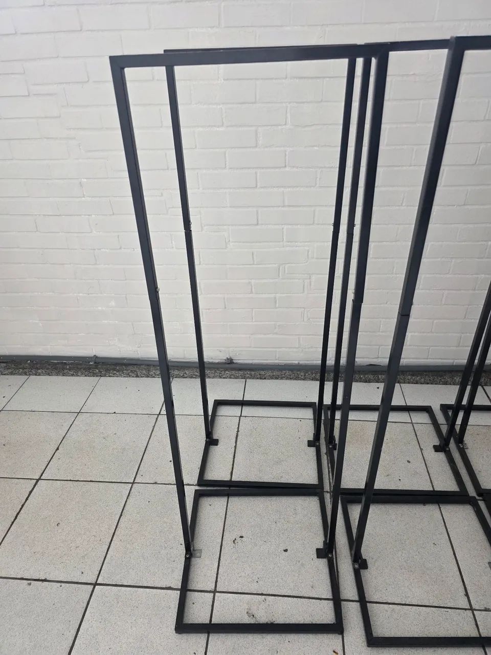 Arara de chão/expositora - Foto 5