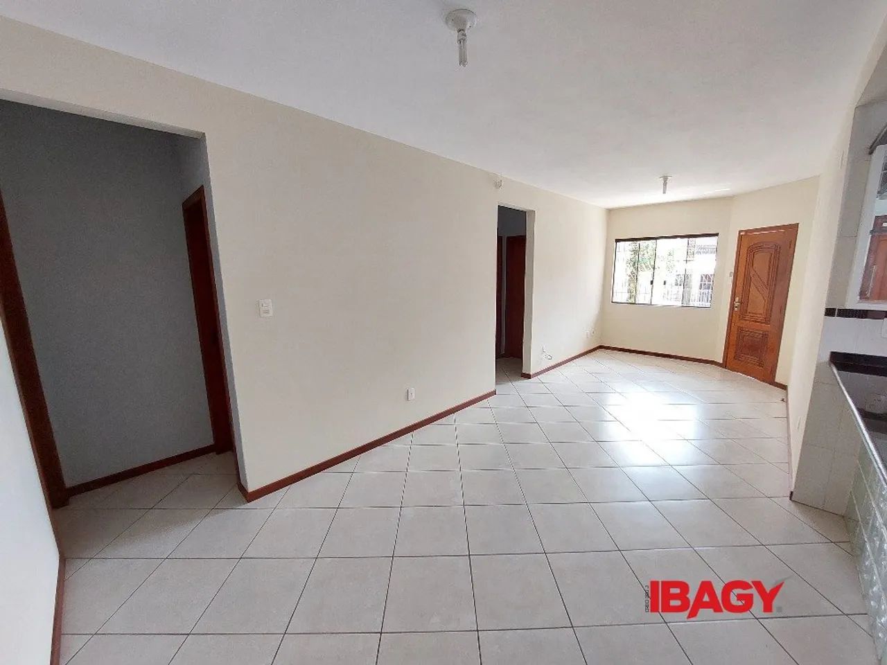 Excelente Casa 3 dormitório(s) em Madri - Palhoça - Foto 3