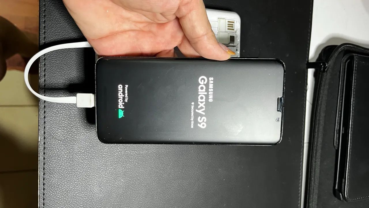 Vendo Celular Samsung Galaxy S9 - Foto 5