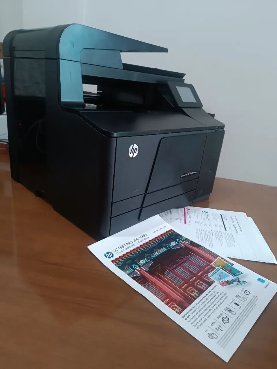 Impressora laser Colorida com toner multfuncional 