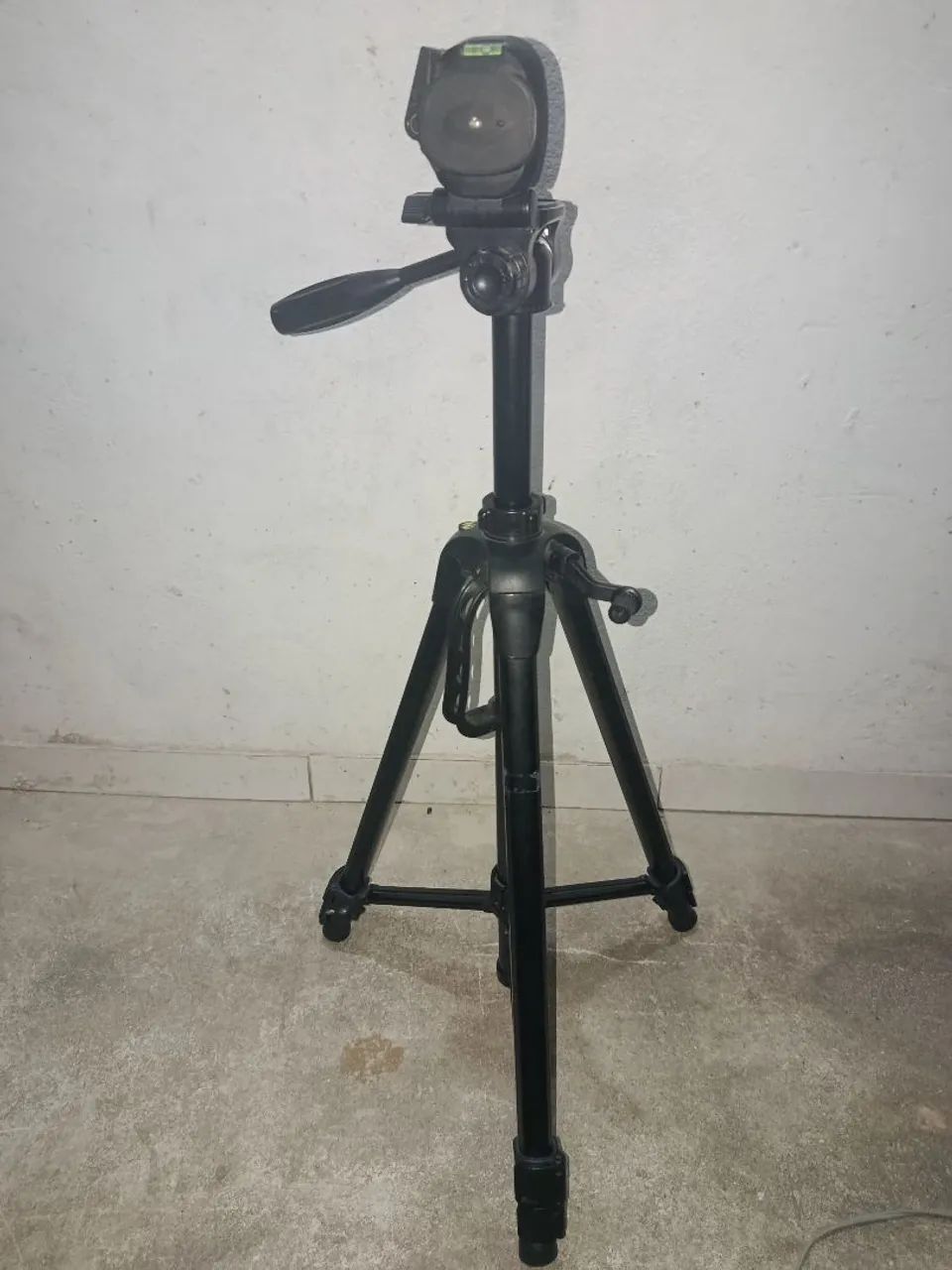 Tripé profissional - 1.80m - Novo - Digipod - Com bolsa protetora 