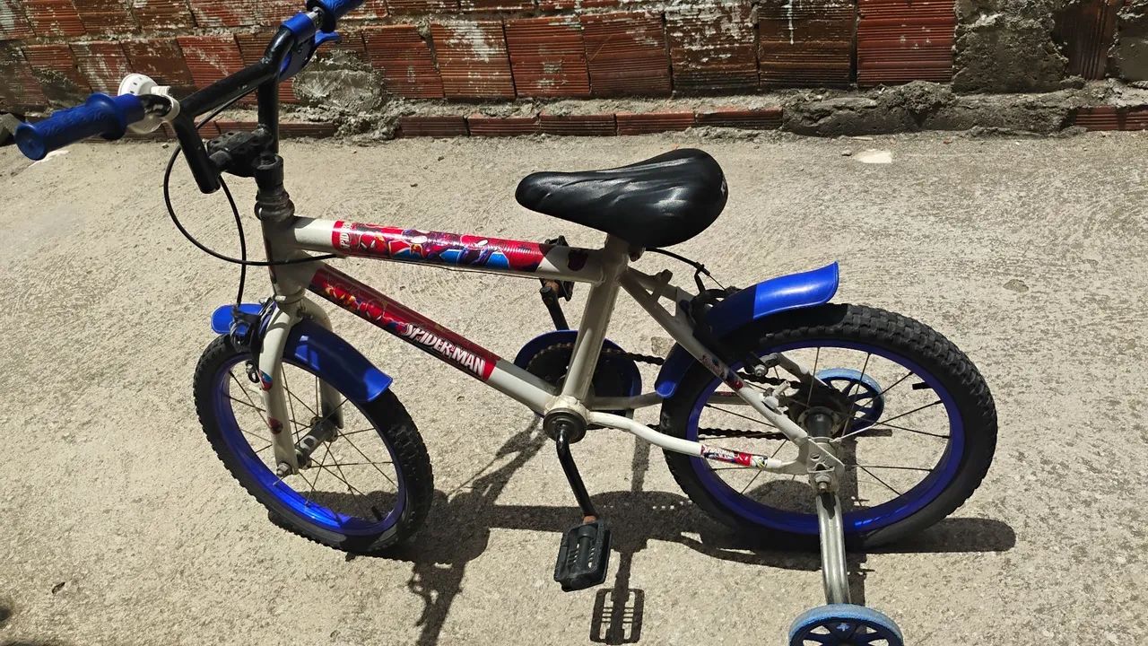 Bicicleta infantil 4 anos aro 16 - Foto 4