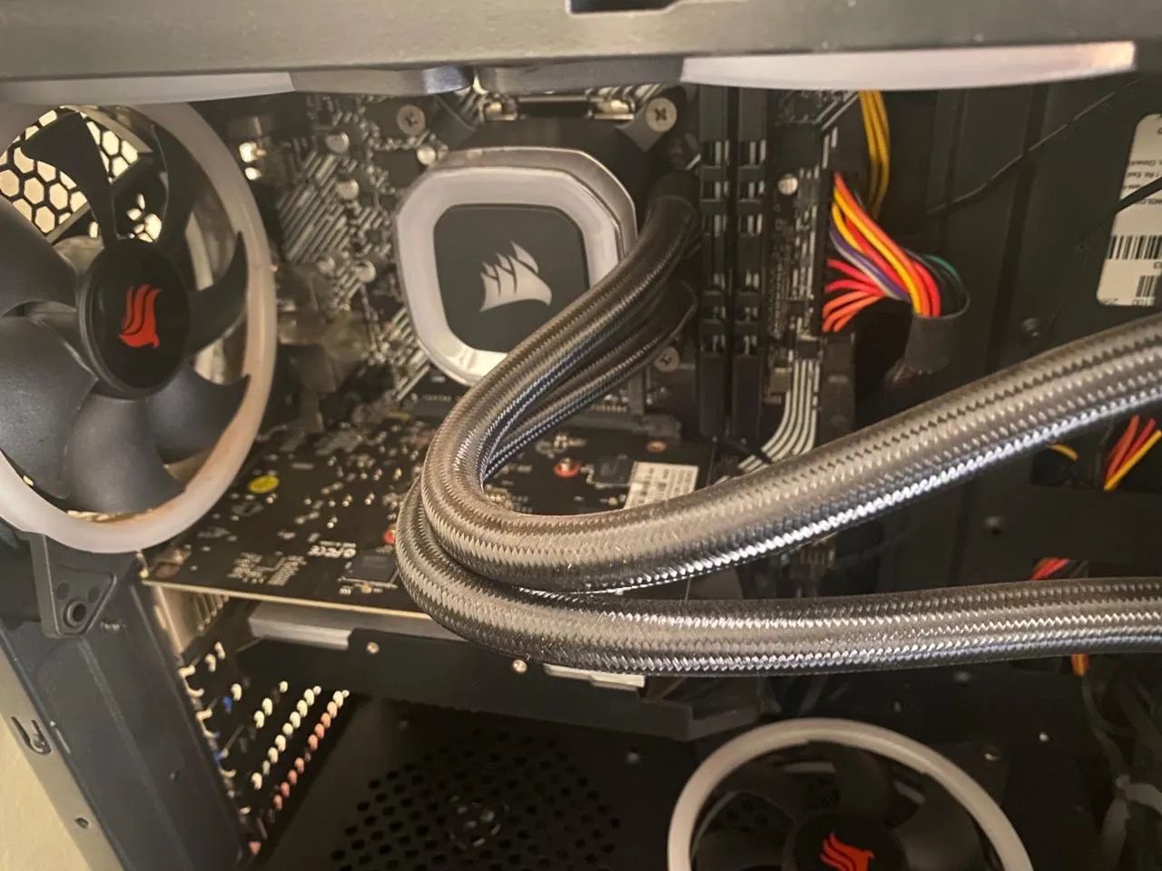 Selling complete gaming PC419360052809584641