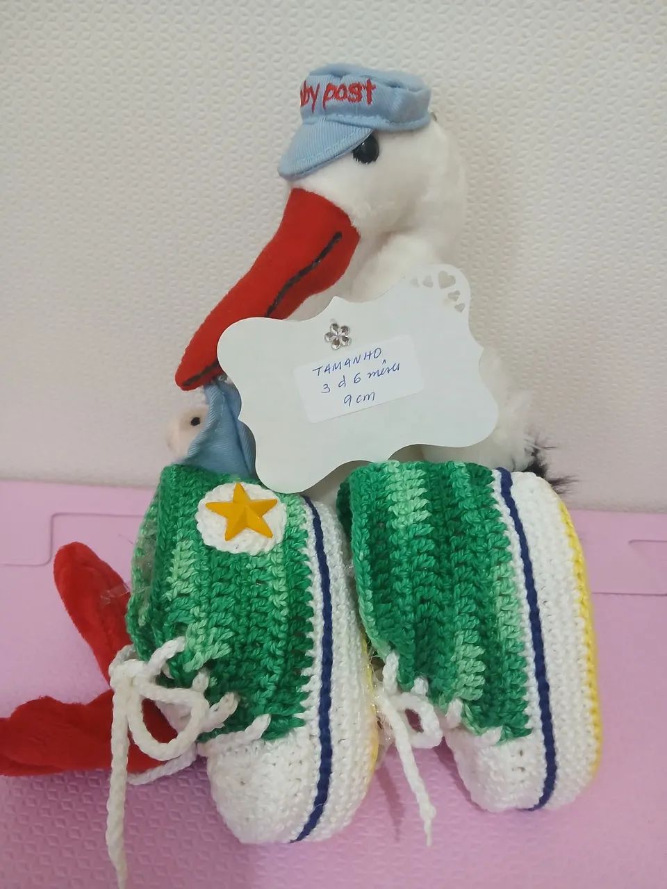 Sapatinho de Crochê Artesanal - Foto 2