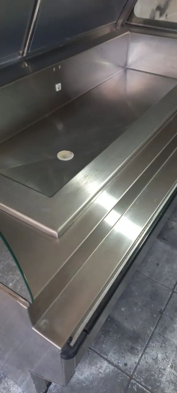 Balcão refrigerado 1.78 mts aço inox 110v em bom estado e com garantia  - Foto 3